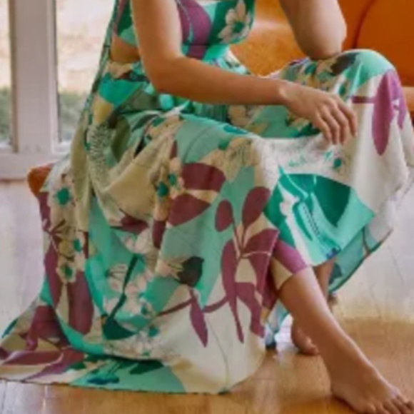 Brand New THE PIPER BANDEAU CUTOUT MAXI DRESS - Picture 4 of 12